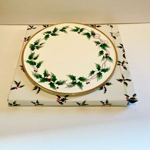 Mikasa ribbon holly cake plate